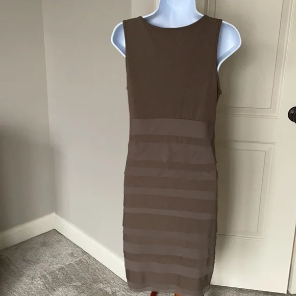 Kenneth Cole knit dress  SZ S. NWOT - Picture 3 of 6